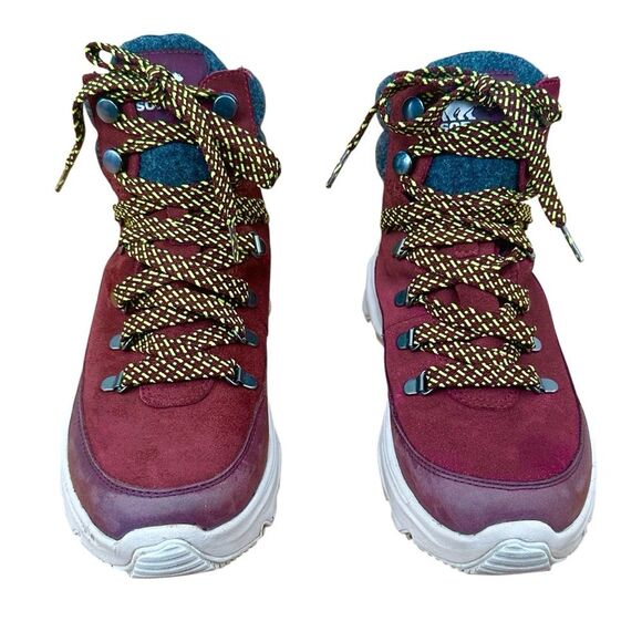 Sorel Women's Kinetic Breakthru Sneaker Boot in Purple Size 8 - Picture 4 of 9